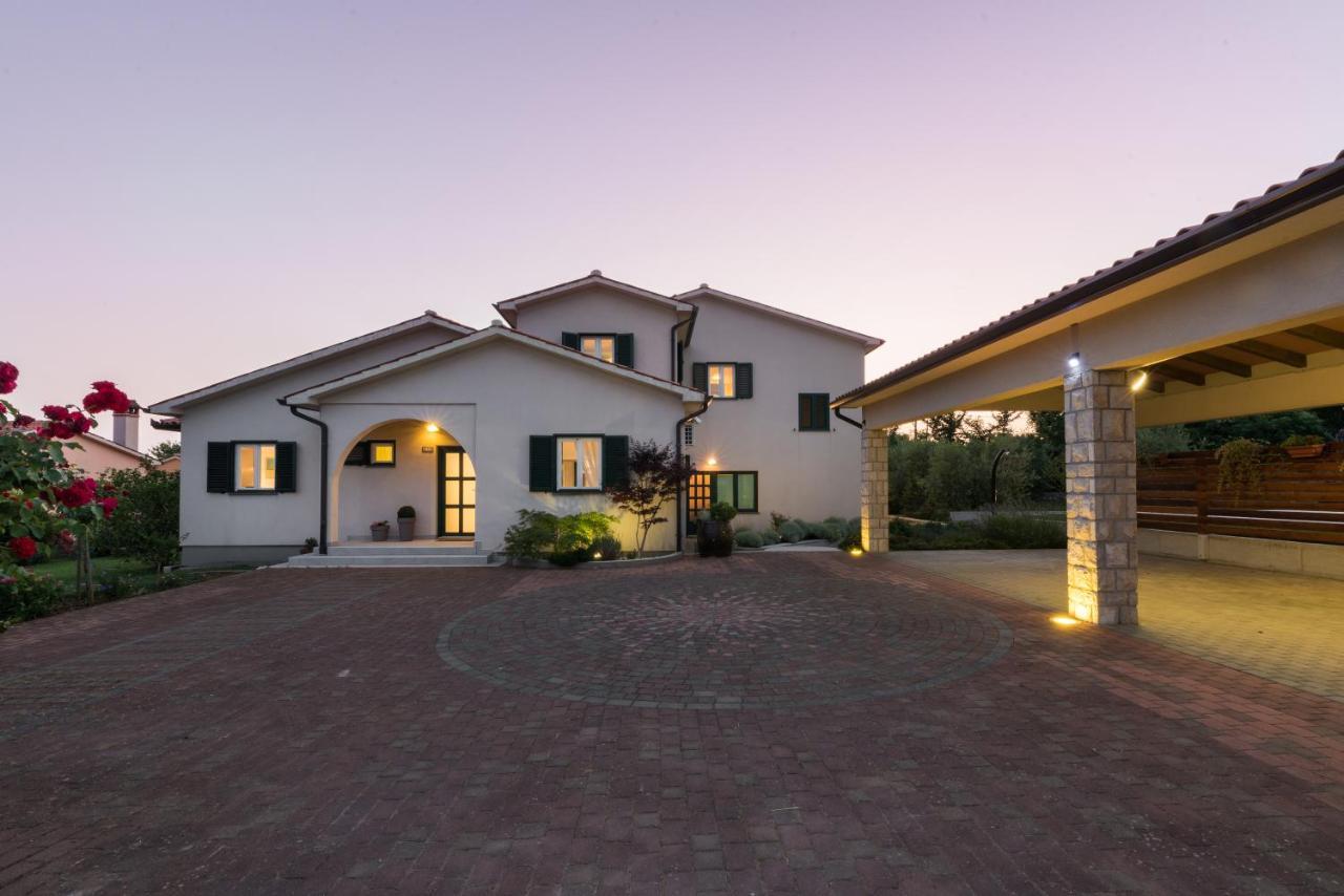 Holiday House Olive Grove With Pool And Garden Labin  Exterior foto