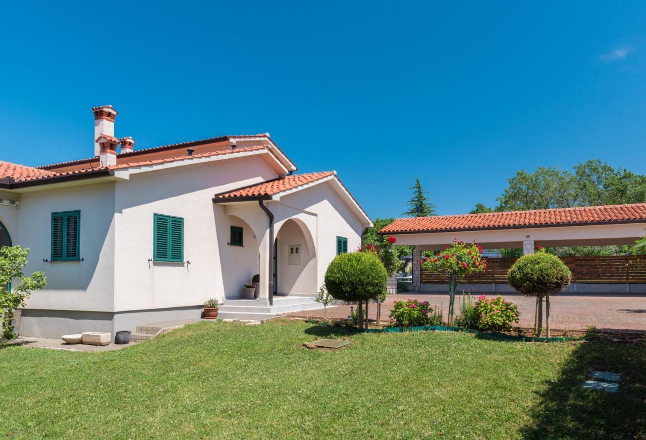 Holiday House Olive Grove With Pool And Garden Labin  Exterior foto