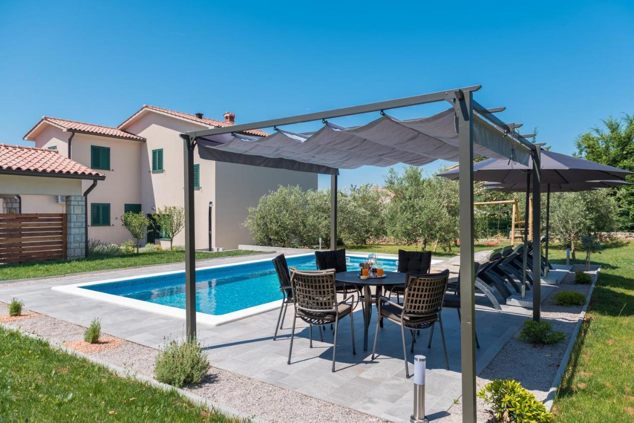 Holiday House Olive Grove With Pool And Garden Labin  Exterior foto